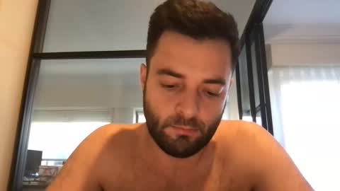 Snapshot of adamagreen99 chatting on January 2025 04:10:01 PM Alberto online show from January 2025 04:10:01 PM