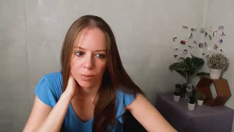 adamais_ online show from June 2026 02:34:02 AM