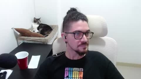 Adam online show from February 2026 07:04:01 AM