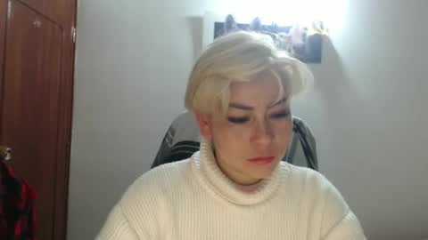 Snapshot of adan_romanoff chatting on October 2025 07:42:02 AM adan_romanoff online show from October 2025 07:42:02 AM