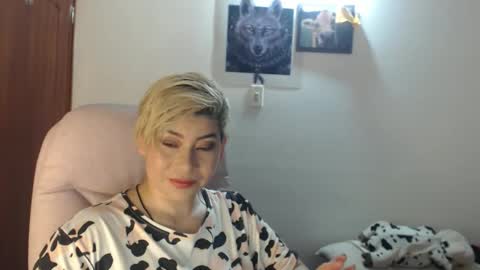 Snapshot of adan_romanoff chatting on November 2025 08:28:01 AM adan_romanoff online show from November 2025 08:28:01 AM