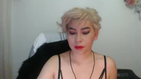 Snapshot of adan_romanoff chatting on December 2025 08:42:02 AM adan_romanoff online show from December 2025 08:42:02 AM