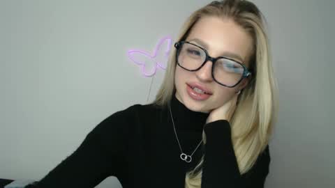 Snapshot of addie_collins chatting on December 2024 12:50:02 PM Kristina online show from December 2024 12:50:02 PM