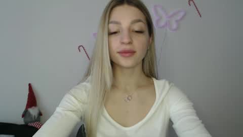 Snapshot of addie_collins chatting on December 2024 12:13:02 PM Kristina online show from December 2024 12:13:02 PM