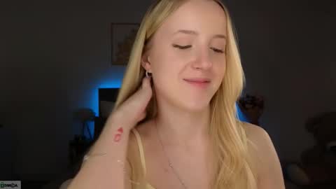 Snapshot of adele_armas chatting on February 2026 09:01:01 PM Adele online show from February 2026 09:01:01 PM