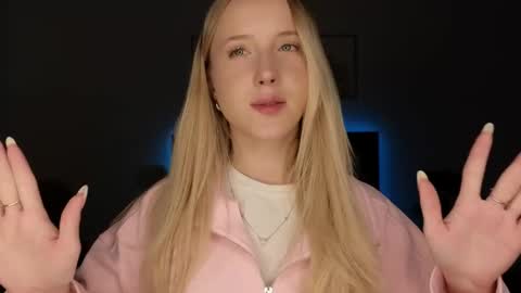 Adele online show from April 2026 08:44:02 PM