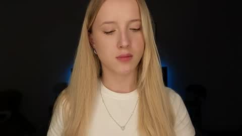 Adele online show from April 2026 08:32:01 PM