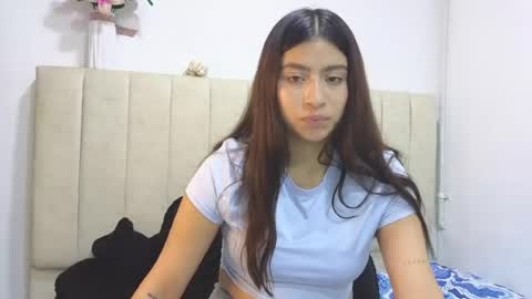 adellein foxx online show from July 2026 02:05:17 AM
