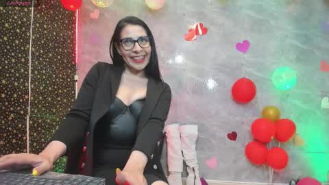 Adellelennoxx online show from March 2026 08:29:01 AM