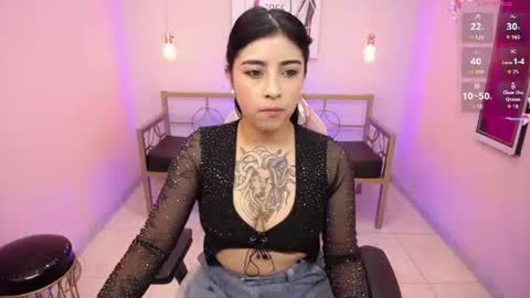 Snapshot of adri_gomez_1 chatting on June 2026 12:35:01 PM Adri online show from June 2026 12:35:01 PM