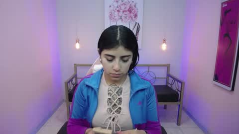 Snapshot of adri_gomez_1 chatting on June 2026 12:36:02 PM Adri online show from June 2026 12:36:02 PM