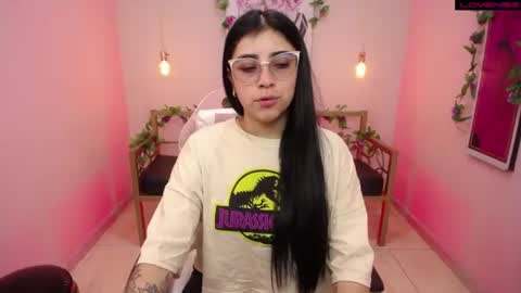 Snapshot of adri_gomez_1 chatting on July 2026 12:02:02 PM Adri online show from July 2026 12:02:02 PM