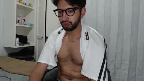 Adrian Falcon online show from April 2026 02:28:01 AM