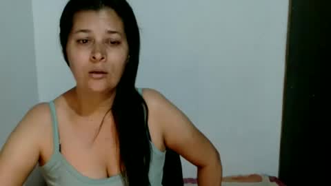 Snapshot of adriana_milf chatting on August 2026 01:26:02 AM Adriana milf online show from August 2026 01:26:02 AM
