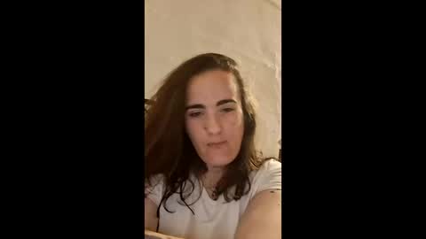 adrianadoitfory online show from April 2026 04:56:02 PM