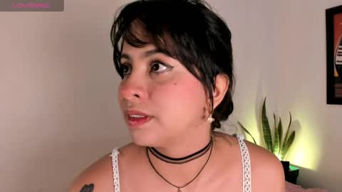 adrianny online show from April 2026 02:51:02 PM