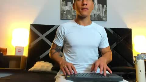 Adrian online show from April 2026 03:31:02 AM