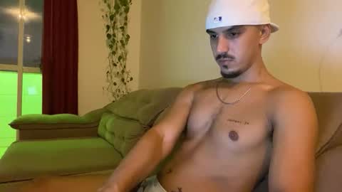 Luci online show from March 2026 03:32:01 AM