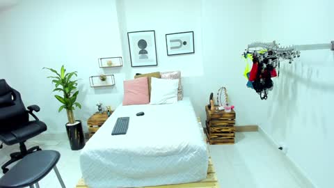 Afrodita online show from January 2025 03:11:01 AM