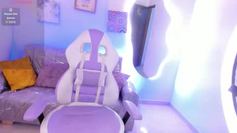 afrodita_rouss online show from March 2026 12:14:01 AM