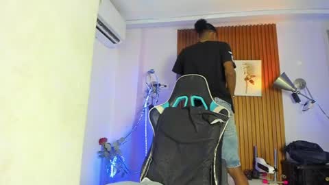afrowayuu online show from June 2026 05:56:02 PM