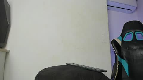 afrowayuu online show from June 2026 12:22:01 PM