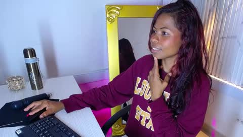 Agata grubisic  online show from March 2025 07:15:02 PM