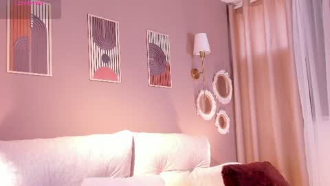 Snapshot of agata_laurent_ chatting on June 2026 11:00:01 PM Agata Lauret online show from June 2026 11:00:01 PM