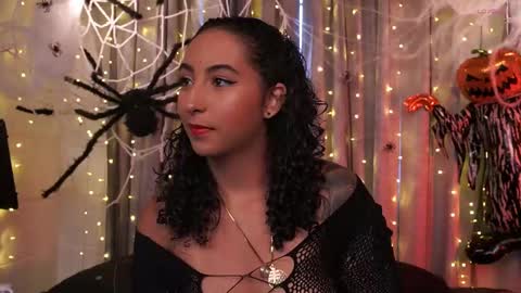 Snapshot of agatha_collinss chatting on October 2025 07:22:01 PM Val inst agatha clls online show from October 2025 07:22:01 PM