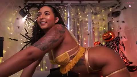 Snapshot of agatha_collinss chatting on October 2025 07:58:01 PM Val inst agatha clls online show from October 2025 07:58:01 PM