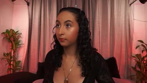 Snapshot of agatha_collinss chatting on October 2025 07:23:01 PM Val inst agatha clls online show from October 2025 07:23:01 PM