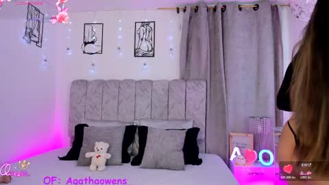 Agatha Owens online show from April 2026 10:40:01 PM