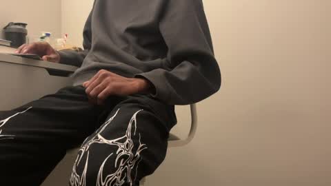 Dylan online show from April 2026 04:31:01 AM