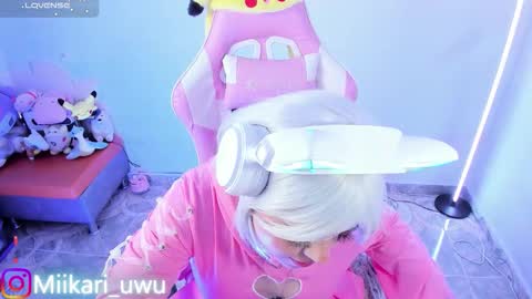 Ahri help me get to 100  online show from February 2026 05:25:01 AM