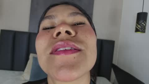AHSLY online show from April 2026 12:47:02 PM