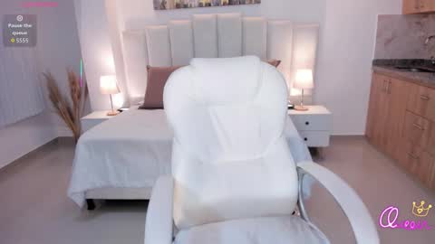 AIDA ADAMS online show from March 2026 11:17:02 AM