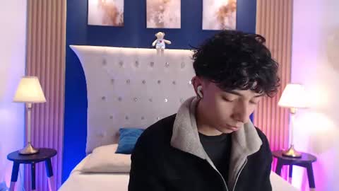 Snapshot of aiden_rivers_ chatting on July 2026 01:17:01 PM Aiden online show from July 2026 01:17:01 PM