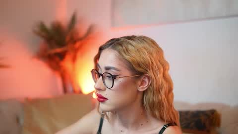  Aileen  online show from February 2026 10:13:01 PM