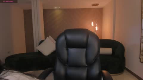  AILEEN VEGA  online show from March 2025 11:58:02 AM