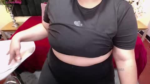 Snapshot of ailyn_rouss chatting on January 2026 01:19:01 AM Ailyn rouss online show from January 2026 01:19:01 AM