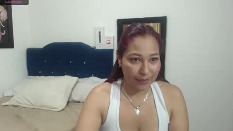 aisha_french online show from June 2026 03:28:02 PM