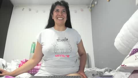Katie   online show from May 2026 02:57:02 PM
