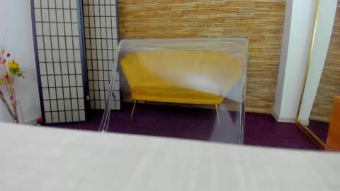 Aisha online show from November 2025 05:10:02 AM