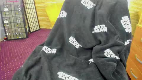 Aisha online show from November 2025 04:58:02 AM