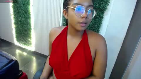 Snapshot of aitanav chatting on June 2026 02:47:01 AM Aitana online show from June 2026 02:47:01 AM