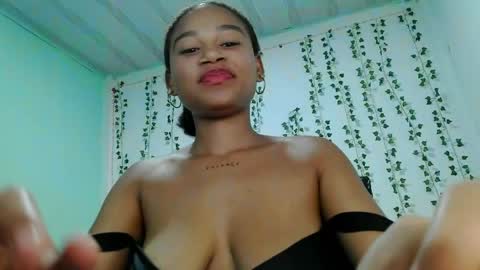 Snapshot of akemy_saunderz chatting on June 2026 03:31:01 AM akemy_saunderz online show from June 2026 03:31:01 AM