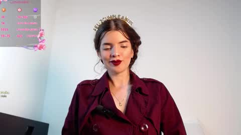 Snapshot of alahia_sky chatting on November 2025 10:05:01 AM online show from November 2025 10:05:01 AM