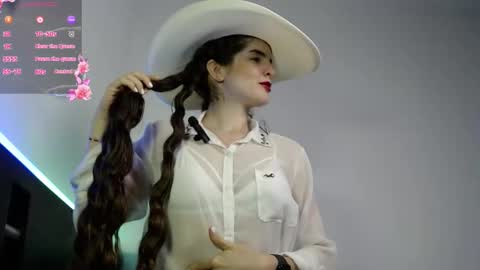 Snapshot of alahia_sky chatting on November 2025 12:13:01 PM online show from November 2025 12:13:01 PM