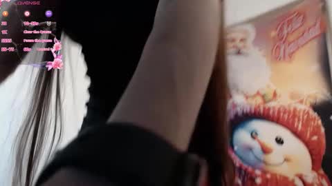 Snapshot of alahia_sky chatting on December 2025 11:36:02 AM online show from December 2025 11:36:02 AM