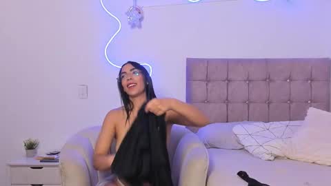 Alaia Alegria online show from March 2026 11:23:01 PM